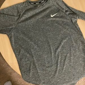 Nike long sleeves shirt